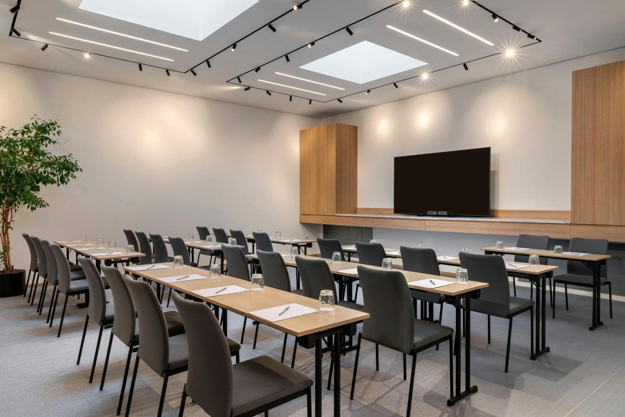 Courtyard By Marriott Biel Bienne Otel Dış mekan fotoğraf
